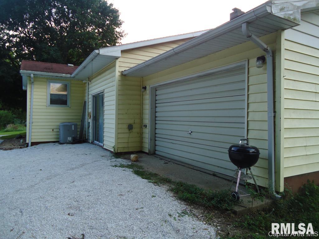361 East Springfield Street Virginia, IL 62691 - Photo 10 of 12