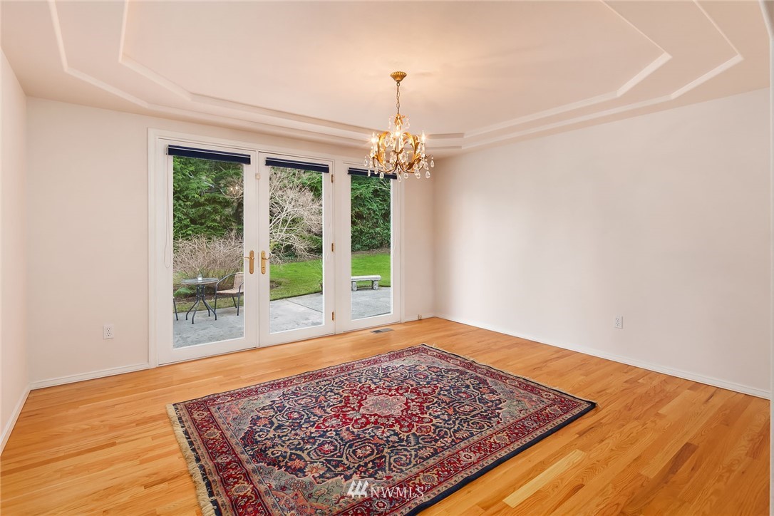 8714 Talbot Road Edmonds, WA 98026 - Photo 13 of 25