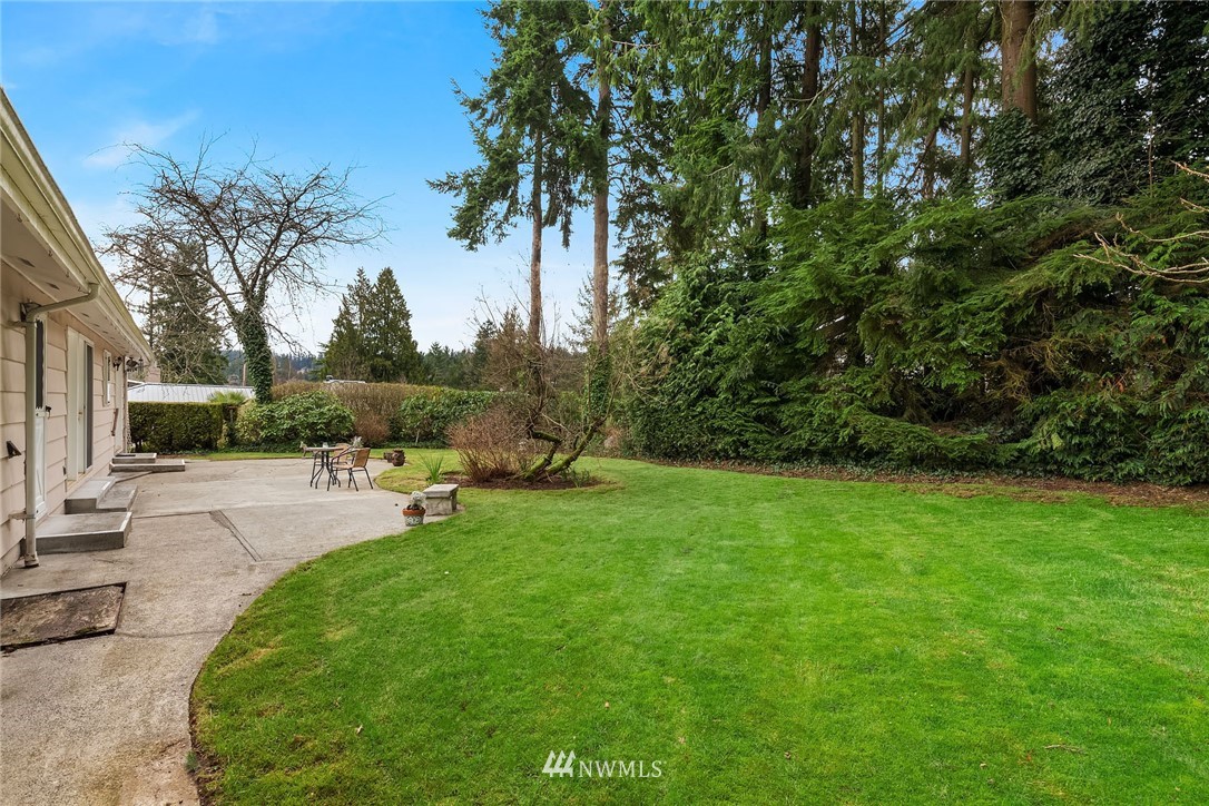 8714 Talbot Road Edmonds, WA 98026 - Photo 22 of 25