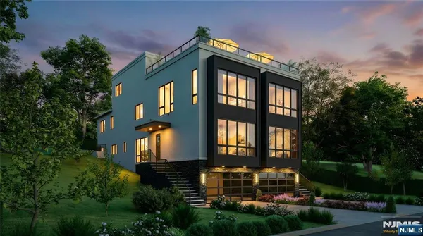 $2,195,000 | 392 Undercliff Avenue, Unit 1, Edgewater, NJ 07020