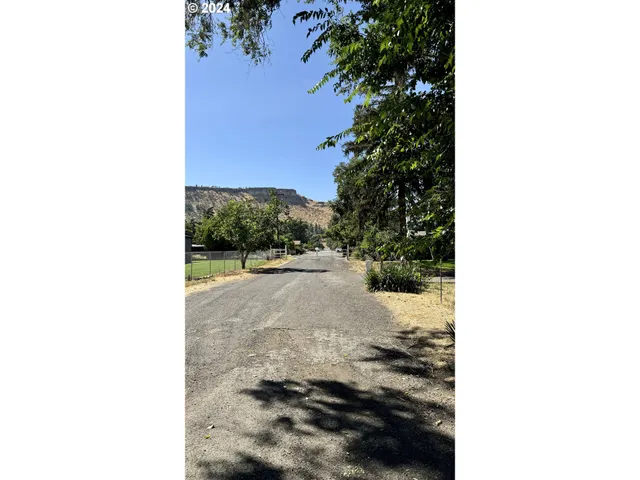 $369,000 | West Irvine Street, The Dalles, OR 97058