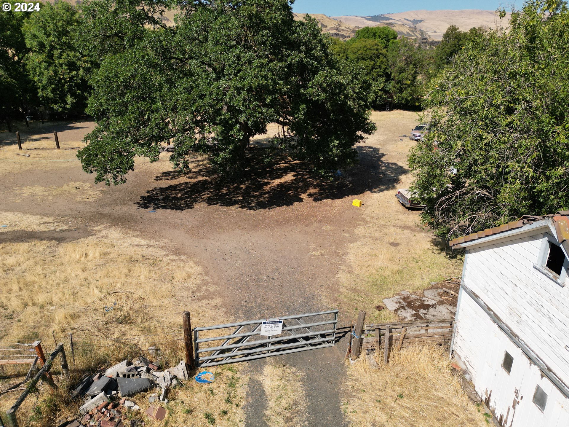 West Irvine Street The Dalles, OR 97058 - Photo 3 of 13