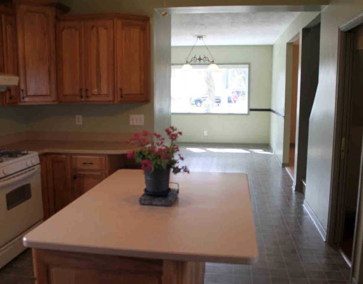 11541 Lennon Road Lennon, MI 48449 - Photo 7 of 43 21281998-6.JPG