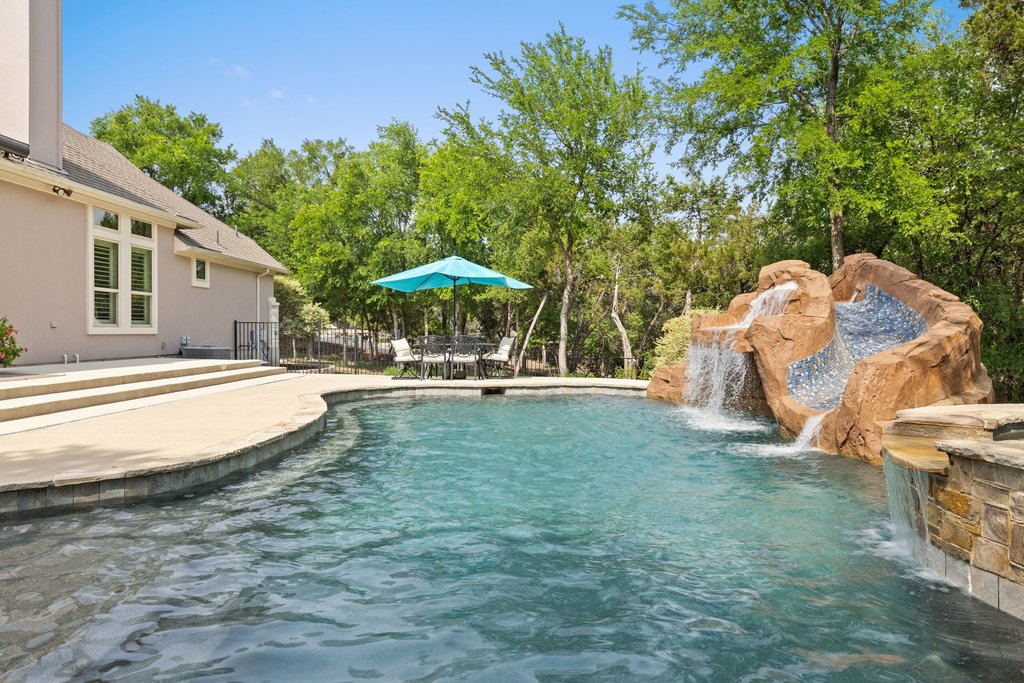 108 Berry Cove Georgetown, TX 78628 - Photo 37 of 39 a view of a outdoor space