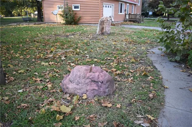 $79,900 | 306 North Ballard Street, Burlington Junction, MO 64428