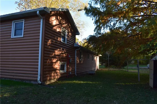 $79,900 | 306 North Ballard Street, Burlington Junction, MO 64428