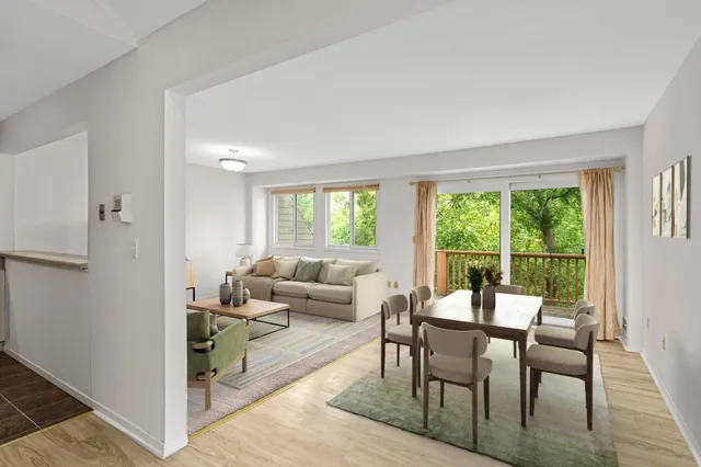 $149,000 | 8944 Neill Lake Road, Unit 142B, Eden Prairie, MN 55347