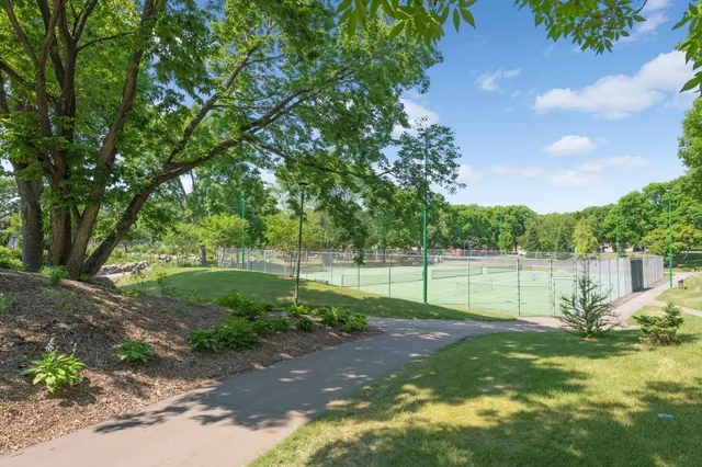 $149,000 | 8944 Neill Lake Road, Unit 142B, Eden Prairie, MN 55347