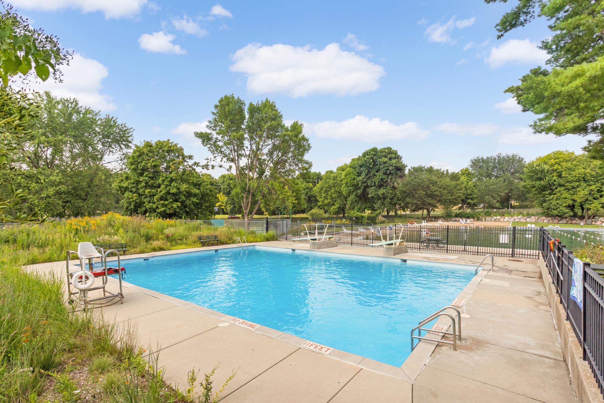 8944 Neill Lake Road, Unit 142B Eden Prairie, MN 55347 - Photo 31 of 37