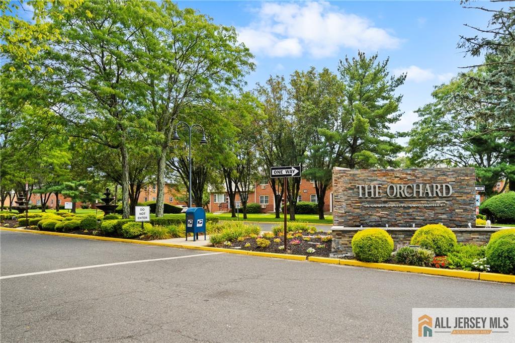 132 The Orchard, Unit L Cranbury, NJ 08512 - Photo 6 of 10