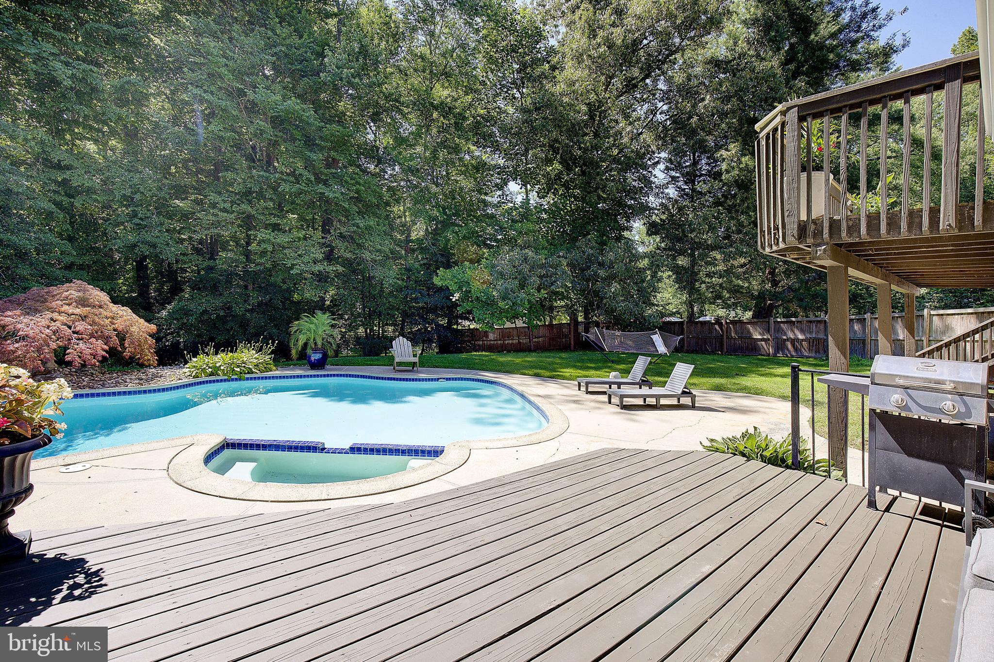 2190 Hallmark Court Gambrills, MD 21054 - Photo 3 of 42 privacy and nature!