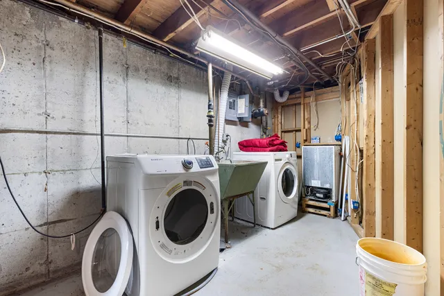 $185,000 | 11807 Ventura Boulevard, Machesney Park, IL 61115