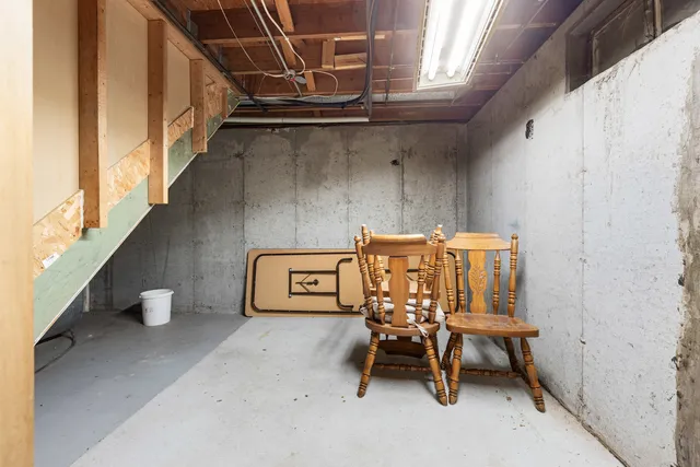 $185,000 | 11807 Ventura Boulevard, Machesney Park, IL 61115