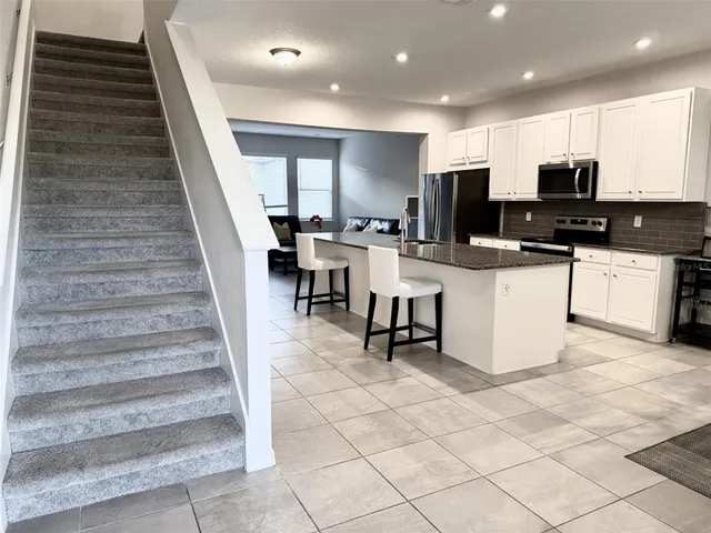 $2,900 | 15910 Marina Bay Drive, Winter Garden, FL 34787