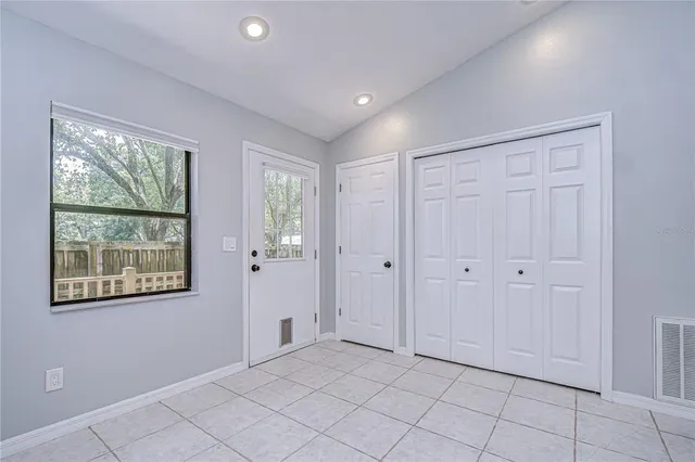 $535,000 | 512 Pinewalk Drive, Brandon, FL 33510