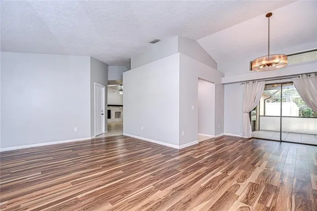 $535,000 | 512 Pinewalk Drive, Brandon, FL 33510