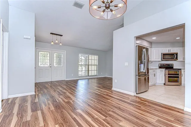 $535,000 | 512 Pinewalk Drive, Brandon, FL 33510