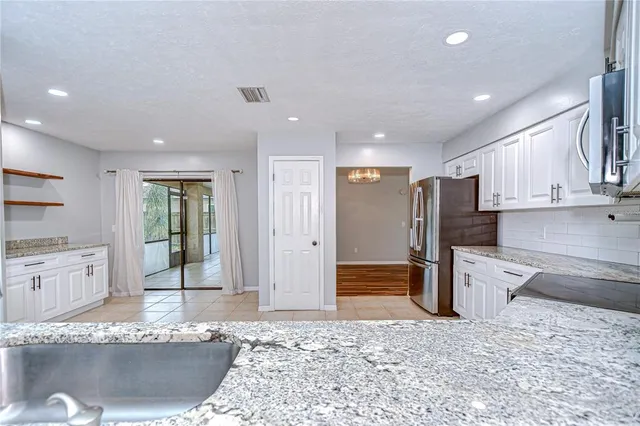 $535,000 | 512 Pinewalk Drive, Brandon, FL 33510