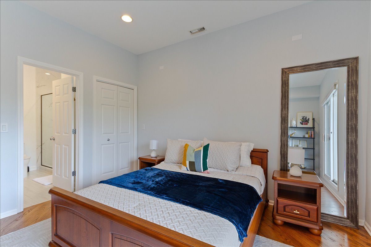7028 North Ridge Boulevard, Unit 2S Chicago, IL 60645 - Photo 10 of 25