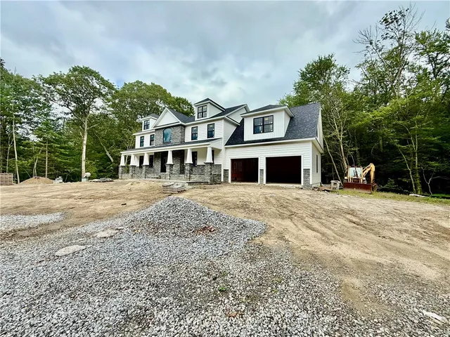 $1,500,000 | 12 Beechwood Drive, Cranston, RI 02921