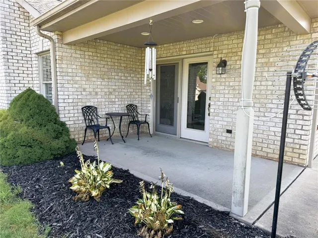 $375,000 | 218 Stoneybrook Drive, Cabot, PA 16023