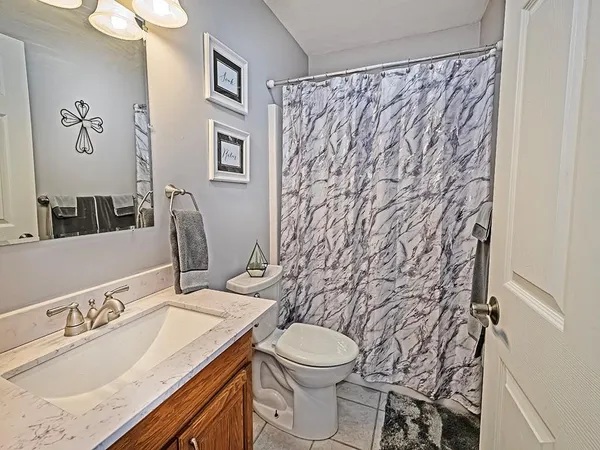 $369,000 | 218 Stoneybrook Drive, Cabot, PA 16023