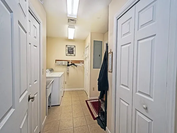 $369,000 | 218 Stoneybrook Drive, Cabot, PA 16023