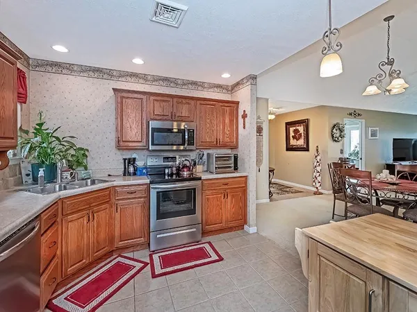 $369,000 | 218 Stoneybrook Drive, Cabot, PA 16023