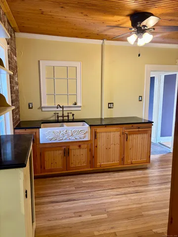 $179,900 | 554 Brewster Street, Unit 4, Bridgeport, CT 06605