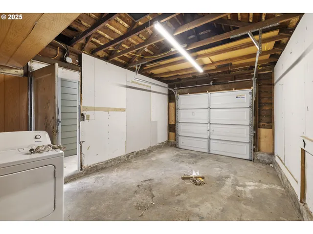 $395,000 | 116 Elm Avenue, Wood Village, OR 97060