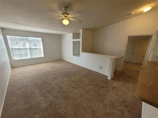 $1,450 | 5934 Brickleberry Lane, Unit 204, Zephyrhills, FL 33541