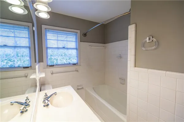 $3,100 | 2418 Sagamore Hills Drive, Decatur, GA 30033
