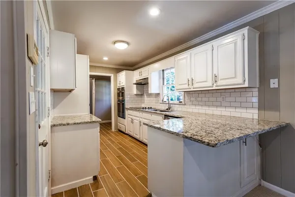 $3,100 | 2418 Sagamore Hills Drive, Decatur, GA 30033