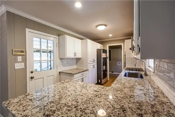 $3,100 | 2418 Sagamore Hills Drive, Decatur, GA 30033