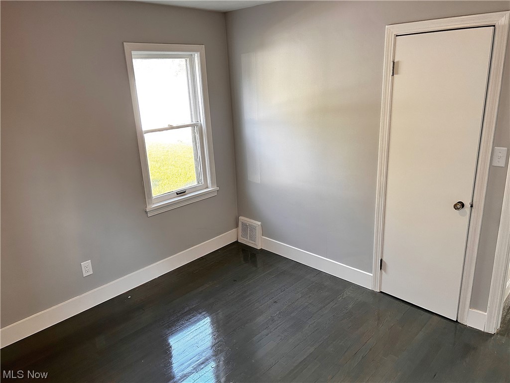 4081 Bayard Road Cleveland, OH 44121 - Photo 10 of 19