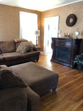 16 Wellsmere Road Boston, MA 02131 - Photo 4 of 20 Gallery Image 4