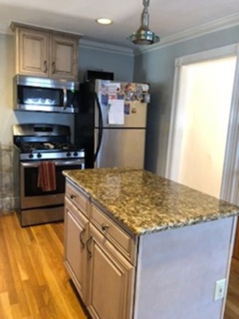 16 Wellsmere Road Boston, MA 02131 - Photo 8 of 20 Gallery Image 8
