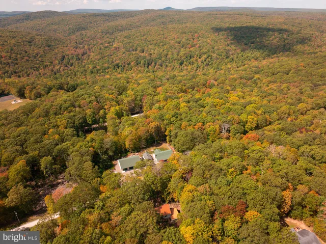 $379,000 | 961 Cedar Lane, Oakland, MD 21550