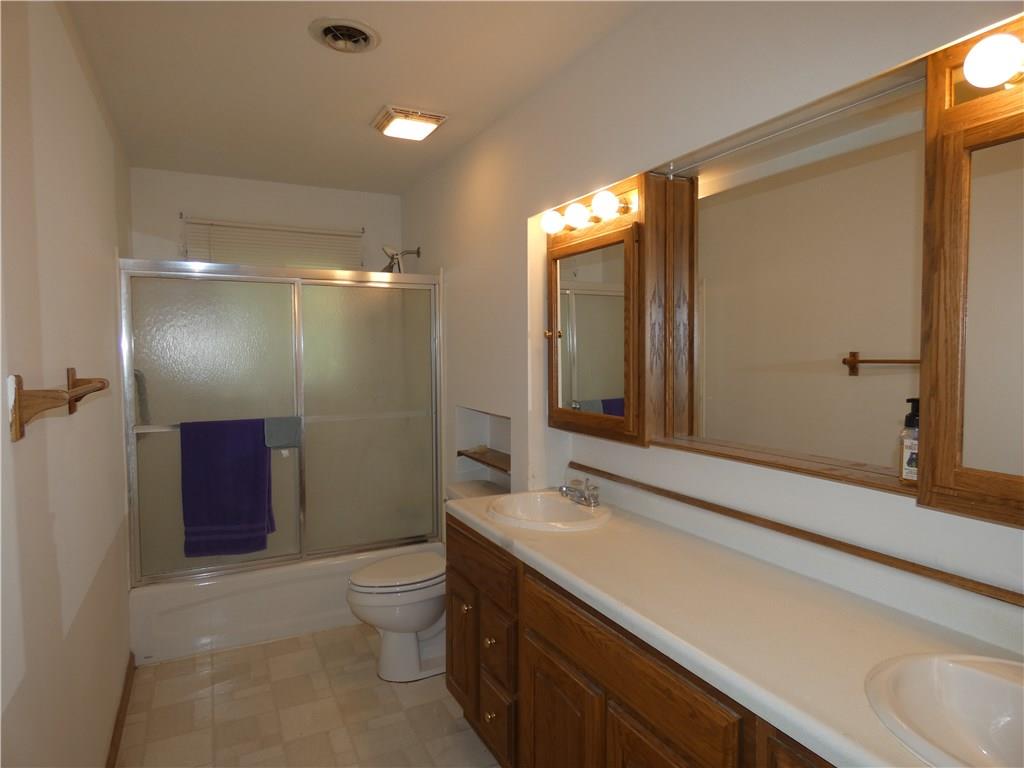 2701 Sickle Road Indianapolis, IN 46219 - Photo 9 of 10 Gallery Image 9
