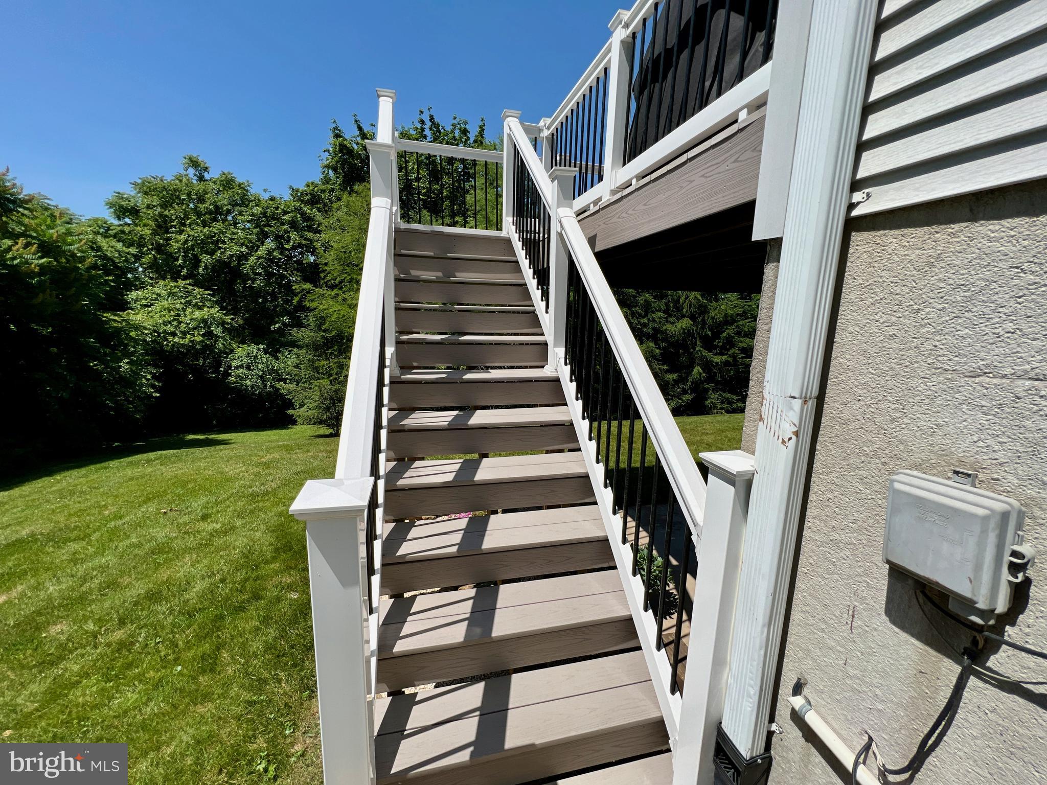 2995 Robin Road York, PA 17404 - Photo 7 of 38 Gallery Image 7
