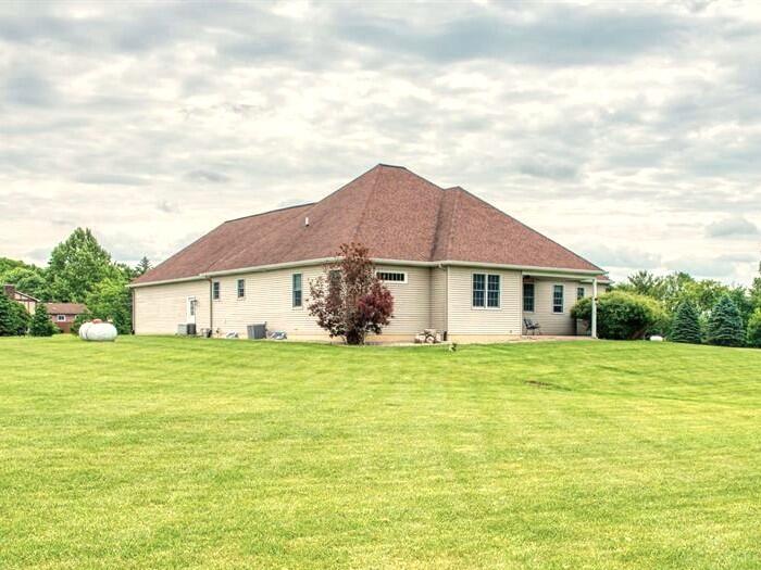 845 North Hintz Road Owosso, MI 48867 - Photo 2 of 3 exterior1