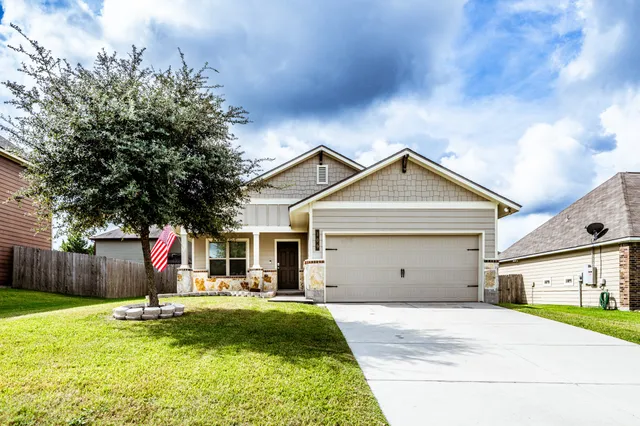 $269,900 | 109 Red Deer Way, Huntsville, TX 77320