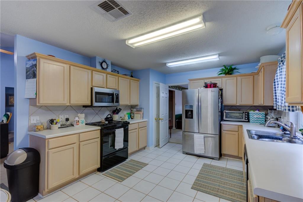 1564 Hunters Point Road Slidell, LA 70460 - Photo 9 of 22 Gallery Image 9