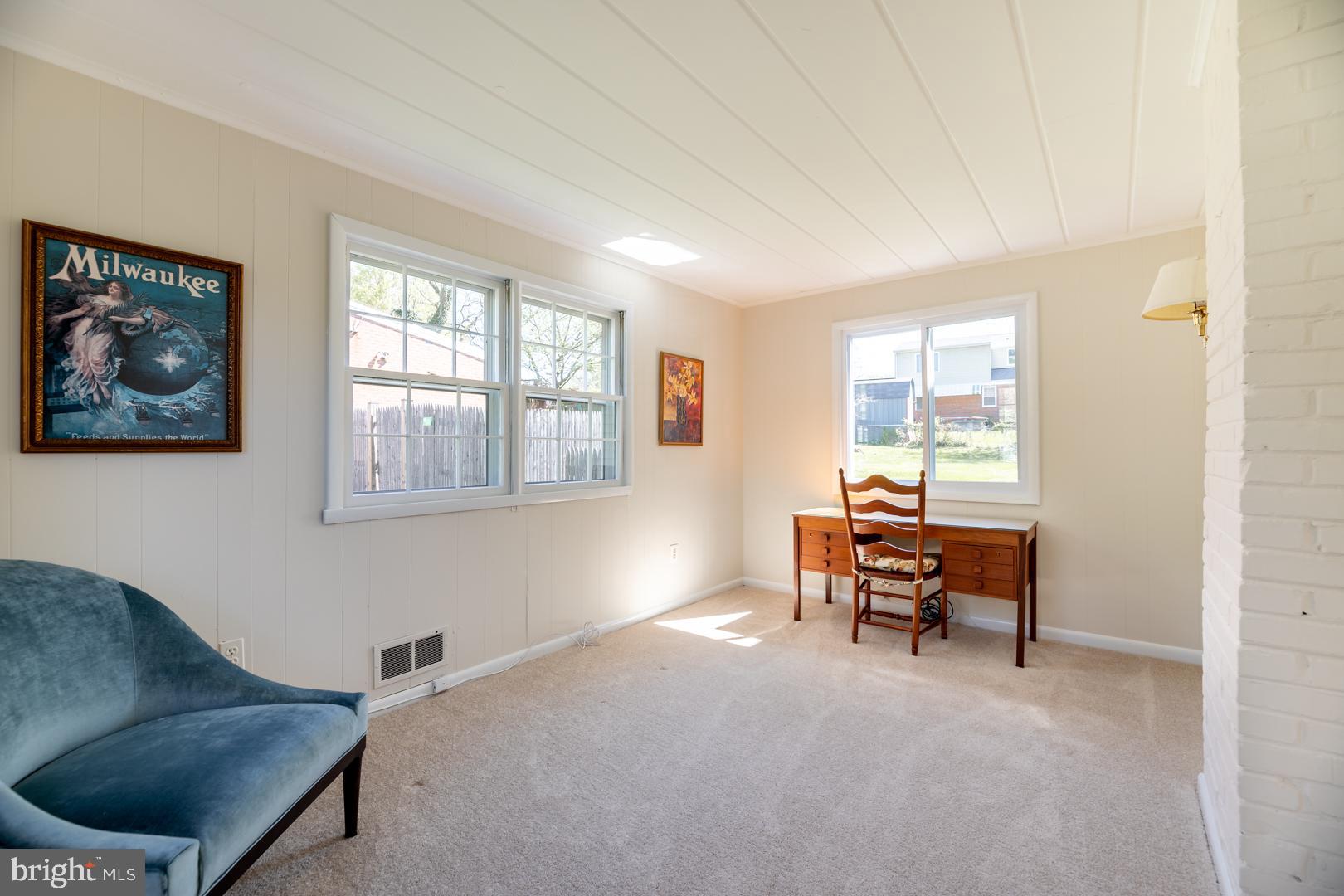 10009 Raynor Road Silver Spring, MD 20901 - Photo 7 of 34 a living room with furniture and a window