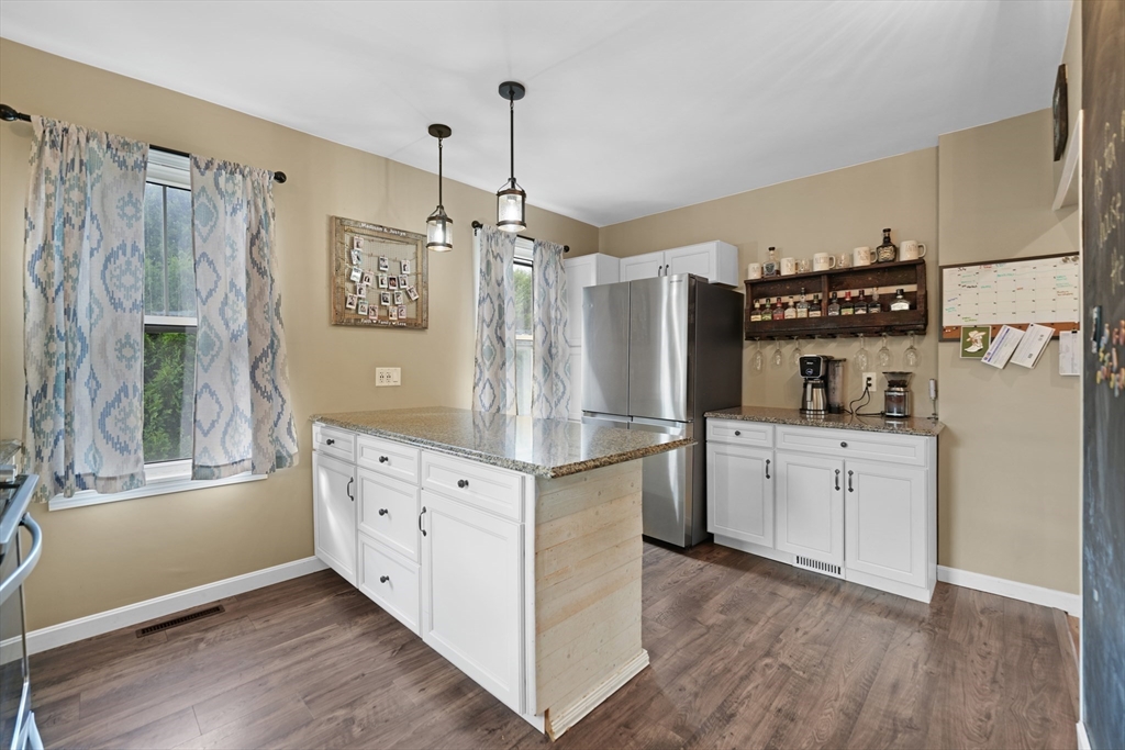 827 Main Street Acushnet, MA 02743 - Photo 6 of 20 Gallery Image 6
