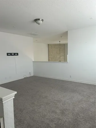 $2,895 | 2980 Warwick Park, Bulverde, TX 78163