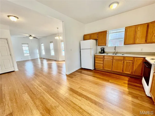 $1,050 | 452 East Ferguson Avenue, Unit A, Wood River, IL 62095