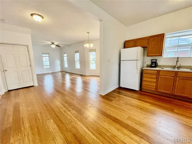 $1,050 | 452 East Ferguson Avenue, Unit A, Wood River, IL 62095