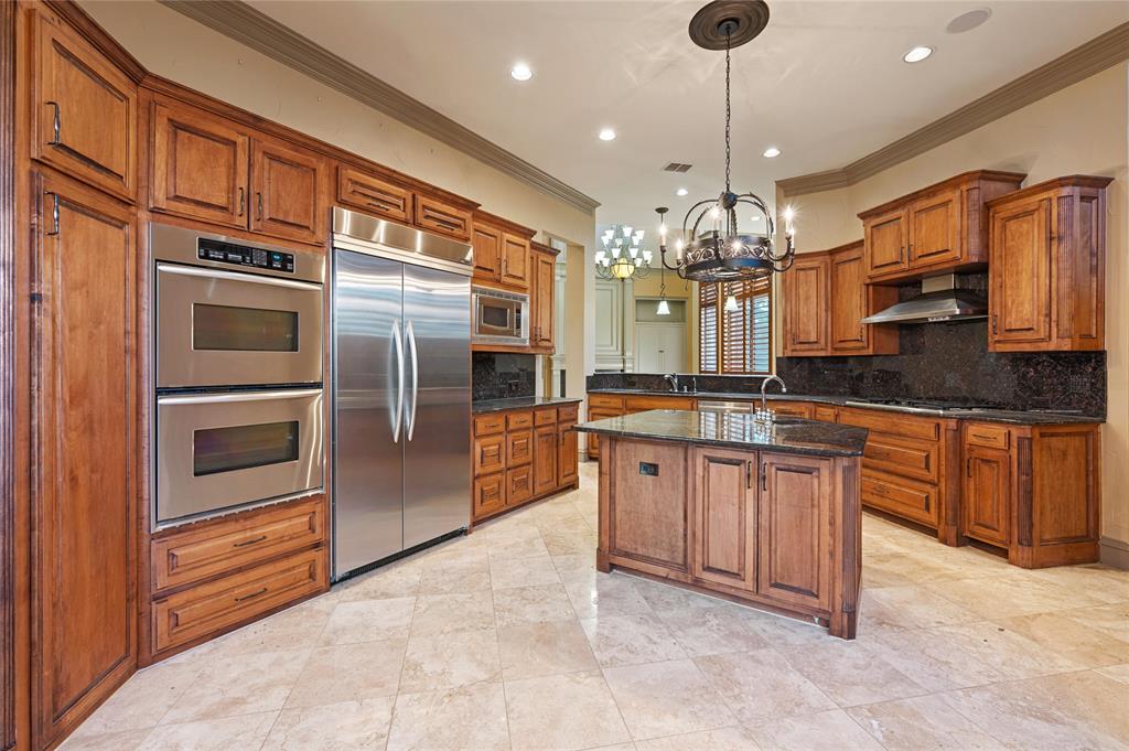 1806 Longwood Court Allen, TX 75013 - Photo 10 of 28