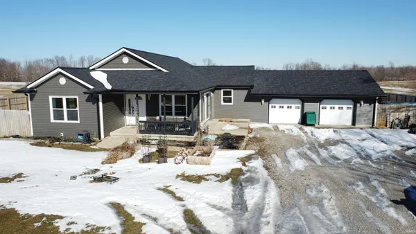 $395,000 | 6390 East Co Road 100 North, Frankfort, IN 46041